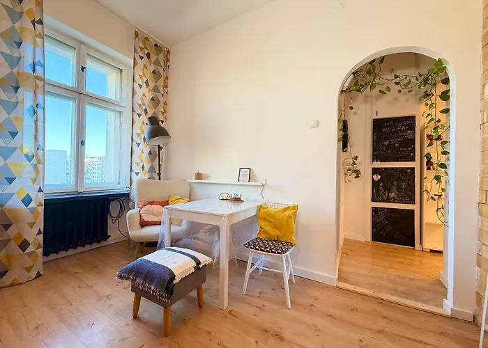 Dabrowskiego Centre By Bookinghost * Vratislav