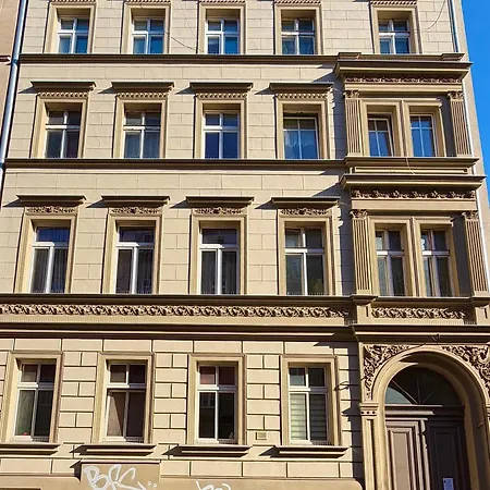 Dabrowskiego Centre By Bookinghost Appartement