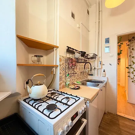 Dabrowskiego Centre By Bookinghost * Breslavia