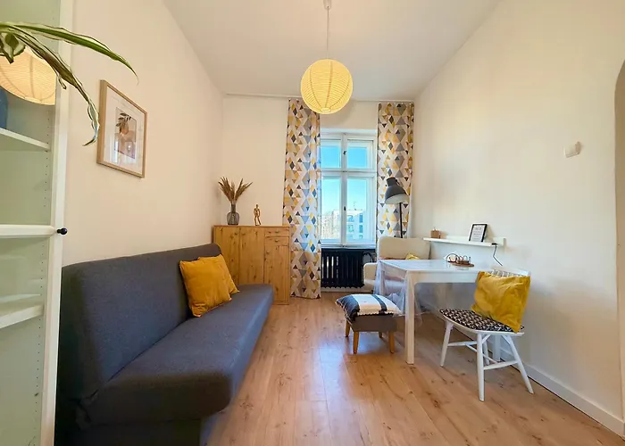 Dabrowskiego Centre By Bookinghost * Breslavia